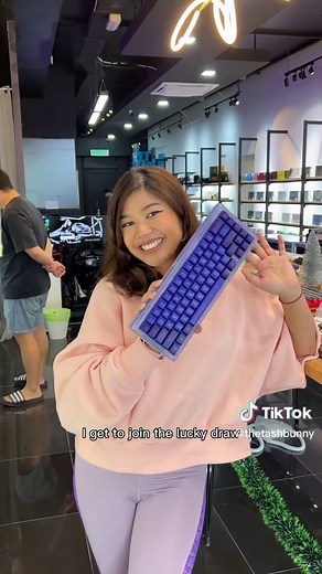 I found an affordable custom mechanical keyboard store in KL!! #tiktokmalaysia #keebtok #mechanicalleyboard #customkeyboard #gamingkeyboard