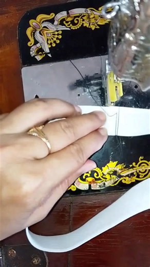 Sewing tips for beginners #sew #sewingtips #sewingtrick #sewingtutorial #tailor #easycutting #fashion #sewinghome #menyambungkaret | Ros Maida