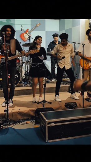 Shut Up And Bend Over | Clay Jars Band | Goa | (Live) 2025 #new #song #video #livemusic #dance #2025