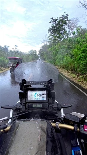 Honda Africa Twin en San Martín: ¿A esto le llamas tormenta?
