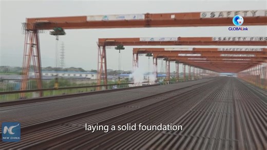The welding of all 500-meter rails needed for the Jakarta-Bandung High-Speed Railway was completed in Indonesia, laying a solid foundation for the completion of track laying in mid-February this year. #GLOBALink | China Xinhua Sci-Tech