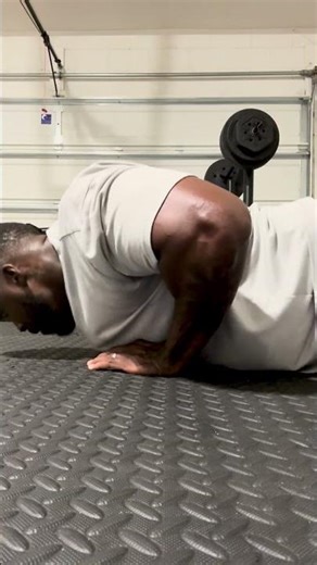 Pyramid push ups #workout #motivation #fitnessmotivation #fyp