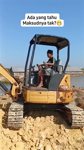 145K views · 1.1K reactions | Boy With cat 305 excavator #reels #alatberat #caterpillar #excavators | Alat Berat | Facebook