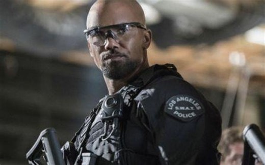 【美剧】反恐特警组（SWAT）职业踹门侠（戏称）精彩行动cut1