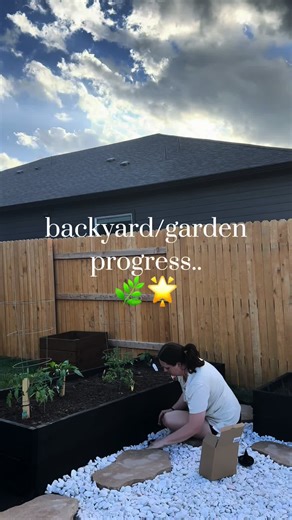 added ground solar lights edging and it finally started to feel finished 😁 #backyardprogress #gardenproject #diybackyard #homeprojects