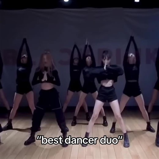 Lisa and Rosé: The Ultimate Dance Duo On Stage