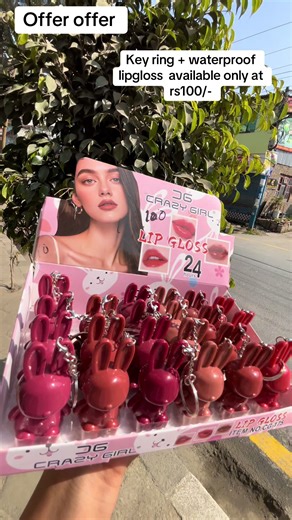 Affordable Waterproof Lipgloss and Key Ring Deals