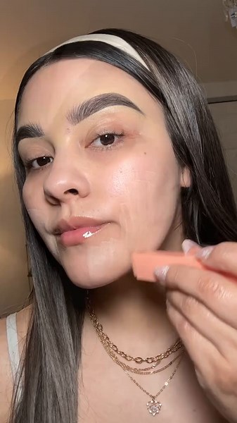 Nuevos tonos de base de Prolux Cosmetics