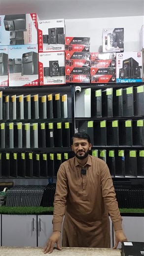 عمر کمپیوٹر اینڈ لیپ ٹاپ 0301 8884771 #grow #youtubeautomation #foryoupage❤️❤️ #onemilion #viral