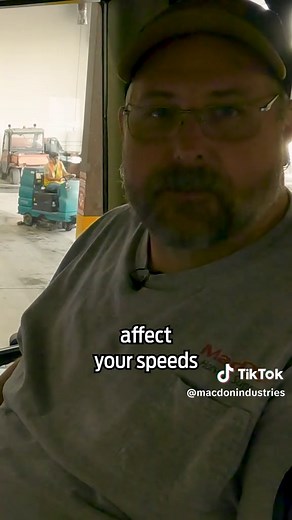 Maximize Fuel Efficiency with the MacDon M2 Windrower