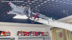 36K views · 878 reactions | The 960 demolition machine uses a dual-pump power system, which distributes power evenly and makes the overall movement more coordinated and smooth. This model uses a newly designed simulated slewing support turntable for the first time, which is easy to install and maintain. | Toucanhobby | Facebook