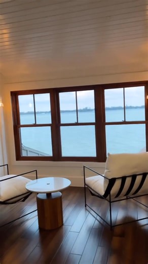 Such a fun weekend away at Russels Points, Ohio! We stayed at a place called Frankie’s Waterfront House. We found it via VRBO. The host Phil was very responsive. The house is a great location. While we visited in winter, it was too cold to enjoy the outside areas. What a fun place this has got to be in the summer months! 📍On Indian Lake in Russells Point, Central Ohio Want to know more about Frankie's Waterfront House? Step 1️⃣: Follow @visitohiotoday⁠ Step 2️⃣: Comment FW44⁠ And my Ohio bot wi