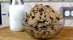213K views · 536 reactions | See how to make this edible cookie dough. You will love this eggless cookie dough that is safe to eat right from the bowl. Full recipe here: https://goo.gl/gULBKN | FunFoods | Facebook