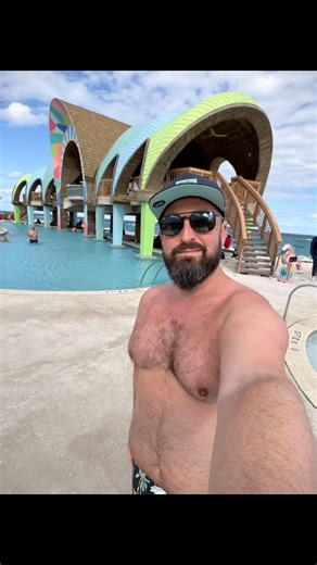 Welcome to the brand new Royal Caribbean destination!!! The Royal Beach Club Nassau!!! Stay tuned for a full tour and review on the Living On The Hedge channel ❤️🦔 #livingonthehedge13 #lgbtqiatravel #FullTimeVlogger #followerseveryone #RoyalBeachClub #RoyalCaribbean #PrivateBeachClub #exclusive #BrandNew #followforfollowback | Alexander Polyakov