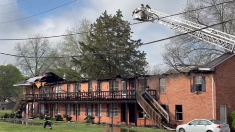 Firefighters battle active apartment fire on 16th Avenue SE in Decatur