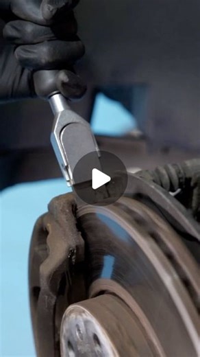 Laser Tools on Instagram: "Part No. 7839: Brake Disc Lip Removal Tool. . For the removal of the corrosion and lip that builds up on brakes discs and hubs. Extremely useful to remove the metallic lip around the edge of the disc, when still well within the manufacturer’s specification for thickness. . Available to order now from your local Laser Tools stockist (Part No. 7839). . More details & prices on our website, please check the link in our bio for details. . . . . #LaserTools #Tools #WorkShop