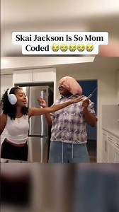 SKAI JACKSON IS SO MOM CODED😂😂😂