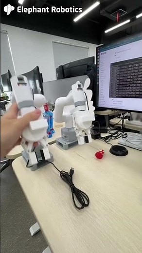 myCobot 280 | Easily learn #robotics with the Drag & Teach feature #technology #AI #education