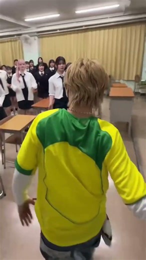 Korean School Dance 🔥 Viral K-Pop Moves! #shorts #kpop #koreandance #viral #dance #schooldance