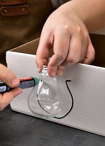 Turn a simple lamp into a mini movie projector | Green Bean