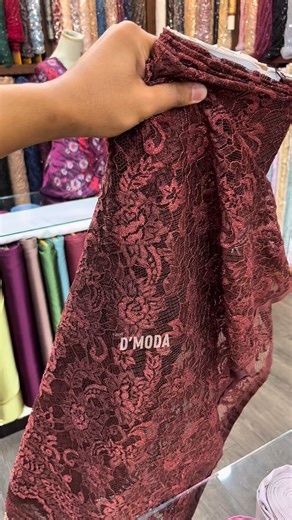 Pusat kain lengkap & siap pakai 💐 Ready: 🧵 Batik | Tile | Brukat 🧵 Polosan | Bahan Jas 🧵 BahanKemeja & Celana 🧵 Jacquard | Abaya Dan lain lain Cocok untuk seragaman keluarga & berbagai acara 🤍 📍 Jl. Urip Sumoharjo No.27, Terban, Jogja 📞 081217613374 🕘 08.45 – 20.30 Vendor resmi kami ialah @lxtextile Yuk mampir ke New D Moda Jogja ✨ | New D'moda Textil