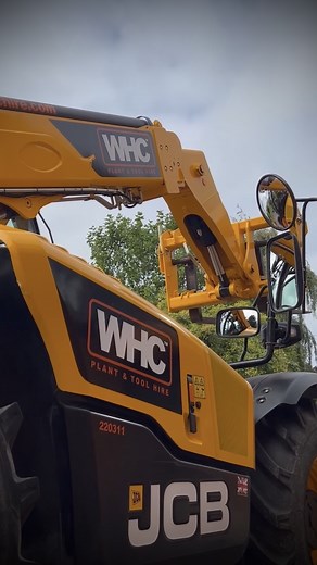 Hold up before you put tyres to tarmac… 🛑 Is your hired telehandler actually road legal? 👀 In short, YES ✅, it can be… BUT there’s a catch 👇 If you’re only using your telehandler on a construction site, farm, or event space, you’re usually in the clear. But if there’s any chance it’ll travel on public roads, you’ll need to make sure it’s taxed for road use. 🛣️ Most reputable hire suppliers will sort this for you. Just confirm when booking whether you’ll need it road legal. ✅ 💡Even if plans 