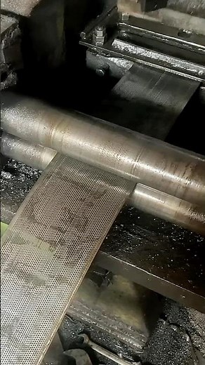 Functional testing of steel mesh punching machine, using the entire process, manufacturer