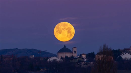 Is there weather on the moon? Sort of