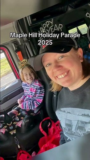 Maple Hill Holiday Parade 2025!