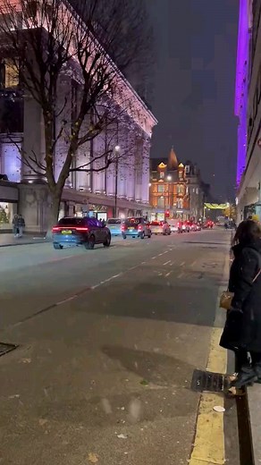 8.5K views · 34 reactions | Some videos / pictures from last night snow across London ️❄️ #london #reels #snow | London & UK Street News | Facebook
