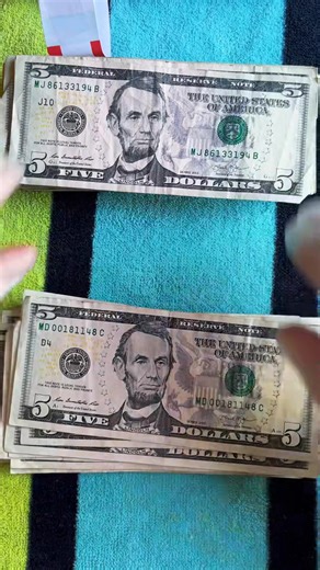 33K views · 526 reactions | That was an awesome find!!  #cash #money #moneyglitch #foru. | The Coinchannel | Facebook