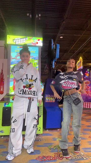 I’m himmm #fyp #wlw #dance #viral #single