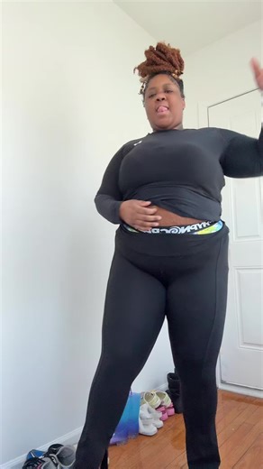 #fypシ゚viral🖤tiktok☆♡ #hiproll #bellyroll #dancetok #chicagotiktok | dedra hip roll