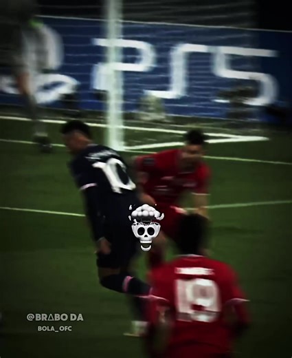 Neymar in prime dribbled horrors 😮‍💨 #neymar #neymarjr #skills #futebolbrasileiro #dribles