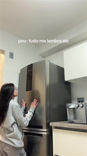 Geladeira Electrolux: Tudo Me Lembra Ele