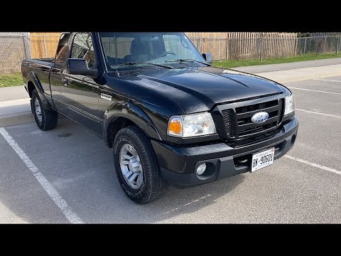 FIRST TRUCK!!!!! 2010 Ford Ranger Sport 4x4 Start Up, Review, Exhaust and Engine!!