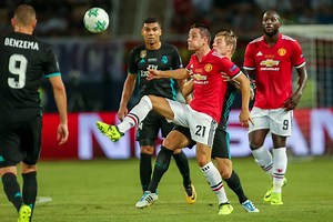 How To Kick A Knuckleball (Power Without Spin)