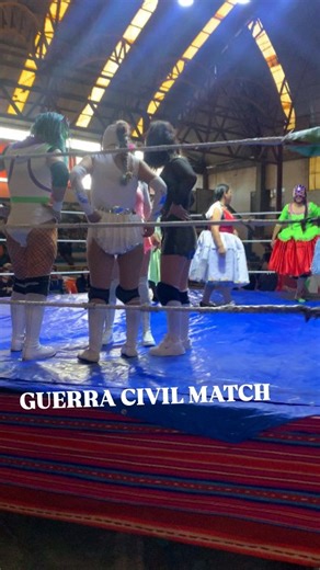 Lucha Libre Líder on Instagram: "Así iniciaba la primera Guerra Civil Match femenina, divas vs cholitas🔥🔥🔥 ¿Quieren ver más divas en las programaciónes semanales?"