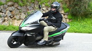 Prova Kawasaki J300 - Prove - Moto.it