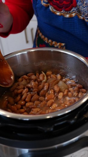 Perfect Slow cooked Pinto beans is a Classic in Mexican comfort food Today I’m not only going to show you how to not make perfect slow cooked pinto beans, I’m going to show you how to enhance the recipe and make the popular to Frijoles Puercos/ Mexican Style Pork Beans. It that easy of a recipe that it makes it to all dinner tables no matter the occasion. Slow cooker beans 2 cups pinto beans 1/4 onion 2 garlic cloves 8 cups of water 1/2 Tbsp salt Optional- small bunch of epazote Slow cook for 8