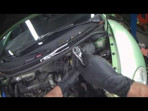 VW A4: New Beetle TDI Std Tranny Removal (Part 1)