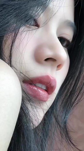 Follow I https://linktr.ee/dkmedia1 #美女 #女の子 #女神 #漂亮 #ulzzanggirl #ulzzang #ulzzangstyle #抖音 #douyin #小姐姐 #pretty #性感 #中国 #prettygirlsrock #dkmedia #dkmediacc | 自己的世界多风光