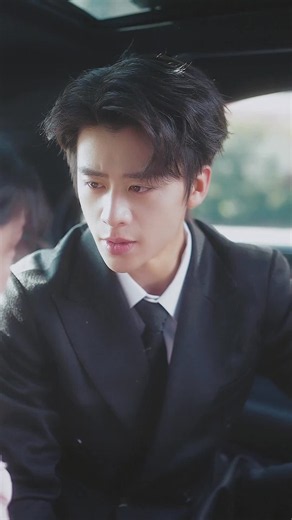 Ezra isn’t just the father—he’s the empire who crushes every plot. 💥👑 ▶️ Drama Title:Stumble Into You #meloloph #stumbleintoyou #melolofreedrama #cdrama #shorts #reels #love #minidrama #fyp #filipino