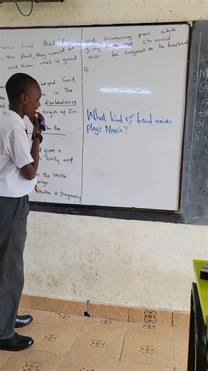 Enhancing Digital Literacy for Future Leaders