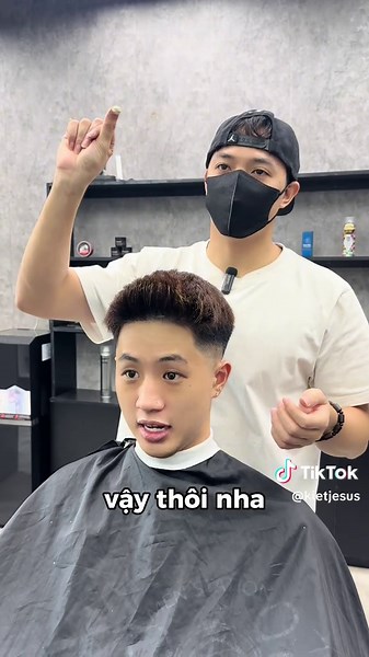 Hướng dẫn cách sấy kiểu tóc Short Quiff boy phố. Anh em tham khảo #KJ #tocnamdep #cattocnam #govap #tutorial