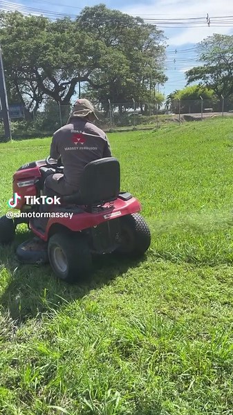 Tractor Massey Ferguson: Potencia y Eficiencia en el Campo