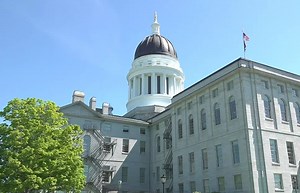 Legislature approves Maine redistricting maps