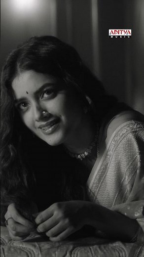 Close your eyes, feel the melody, and let your heart drift into love…💖 #Ammadive Song from #Kaantha