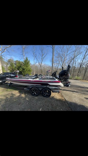 Which one ya taking ZX20 or FXR21. LMK #fypage #Bama #fishinglife #fishing #fishingaddict @Skeeter Boats @Phenix Rods @Shimano Fishing @LS Lures @SpotChoker @6th Sense Fishing @Jenko Fishing @Picasso Lures @Z-Man Fishing Products