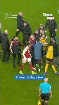 MASSIVE scuffle at full-time as Arsenal blow a 2-goal lead against Wolves 😱 #PremierLeague #Arsenal